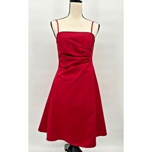 VALENTINE'S DAY Red Satin Dress~ Fit & Flare w Straps~ Bridesmaid/Formal~ Sz 4-6
